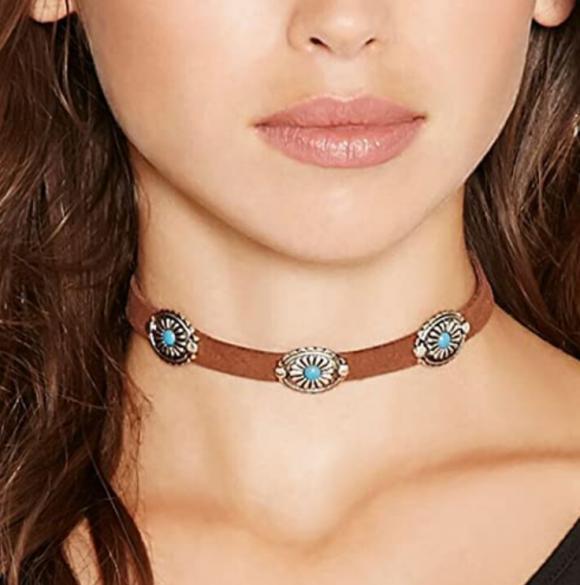 Choker-4