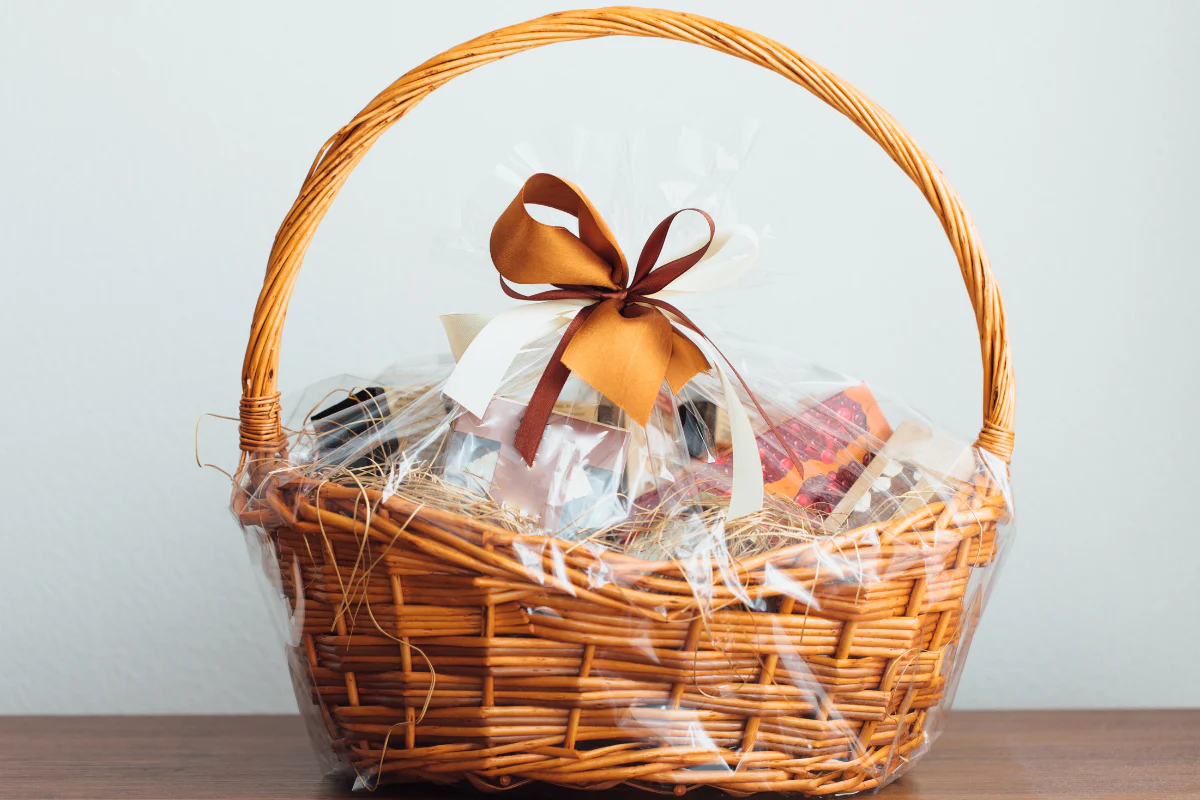 The Joy of Gift Baskets: A Heartwarming Holiday Tradition