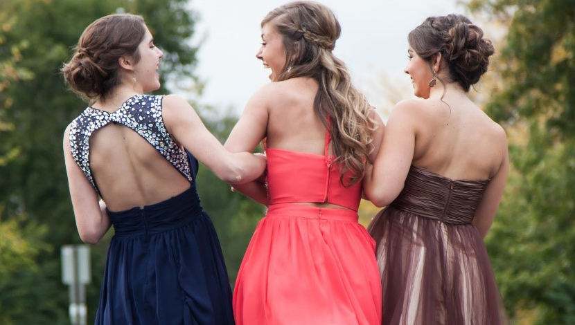 How to Choose the Perfect Prom Dress (Without Breaking the Bank!)