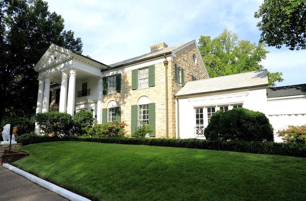 graceland.elvis,presley,lived,in,this,mansion,memphis,tennesse,04 09 2022