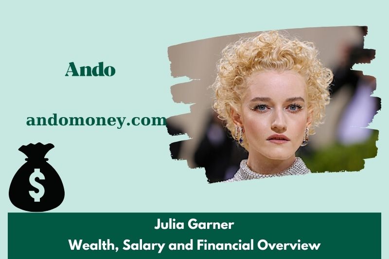 Julia is looking for prosperity, salary and financial overview