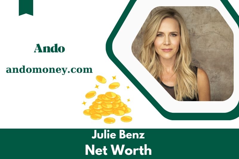 What is Julie Benz's net assets in 2025