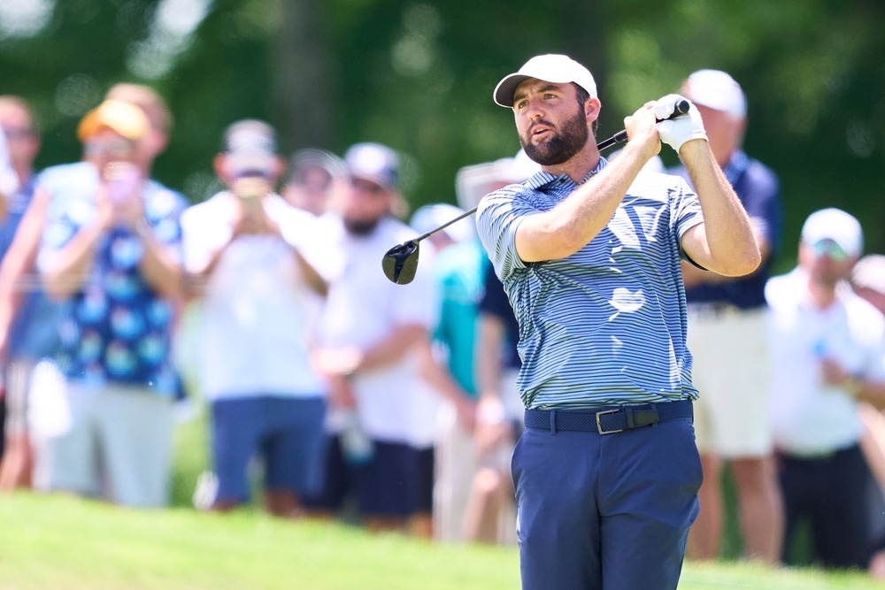 Scottie, Scheffler, of, United, Staaten, in, Action, During, round, 4